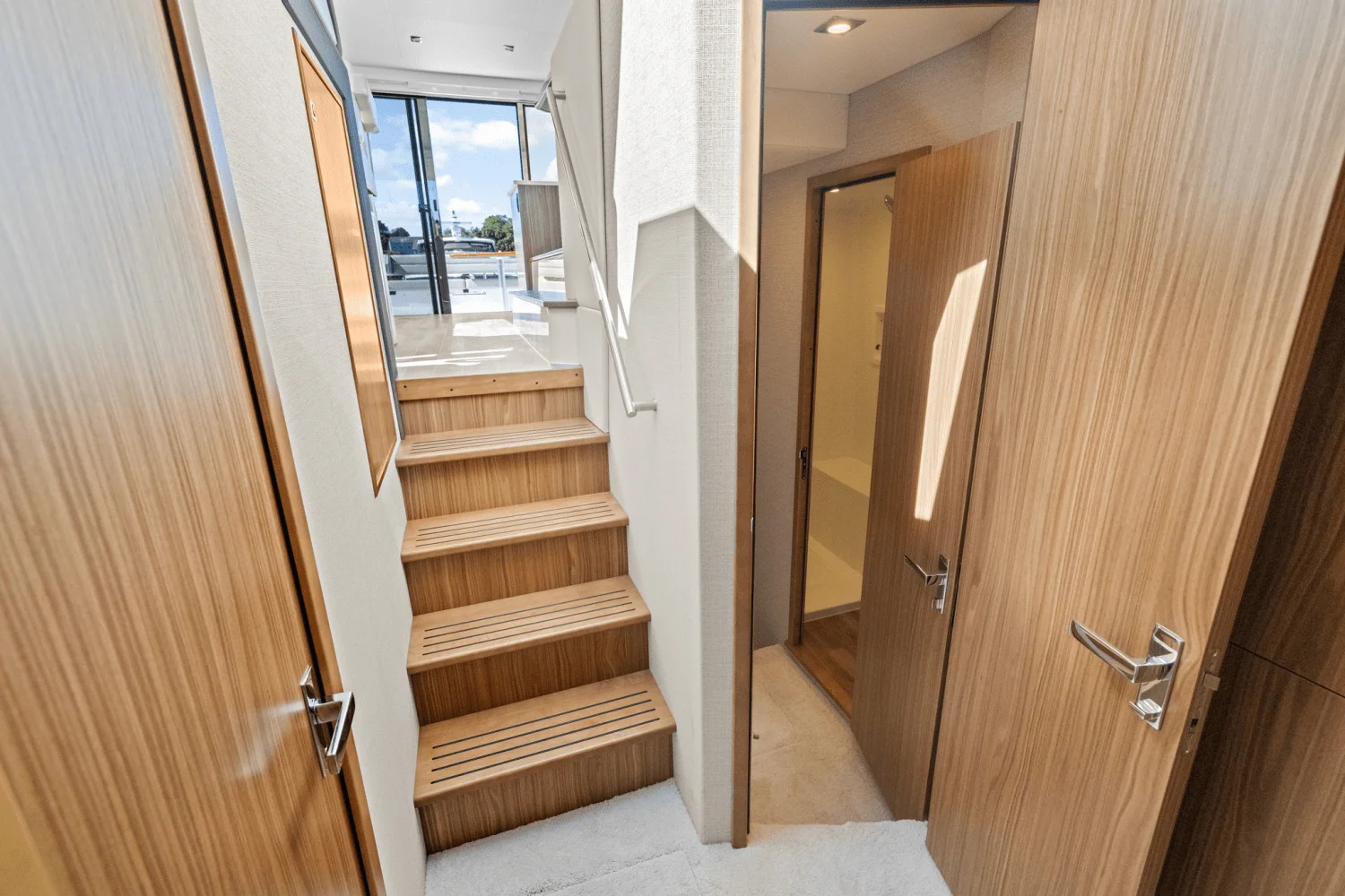 2025 Cruisers Yachts 46 Cantius Image Thumbnail #45