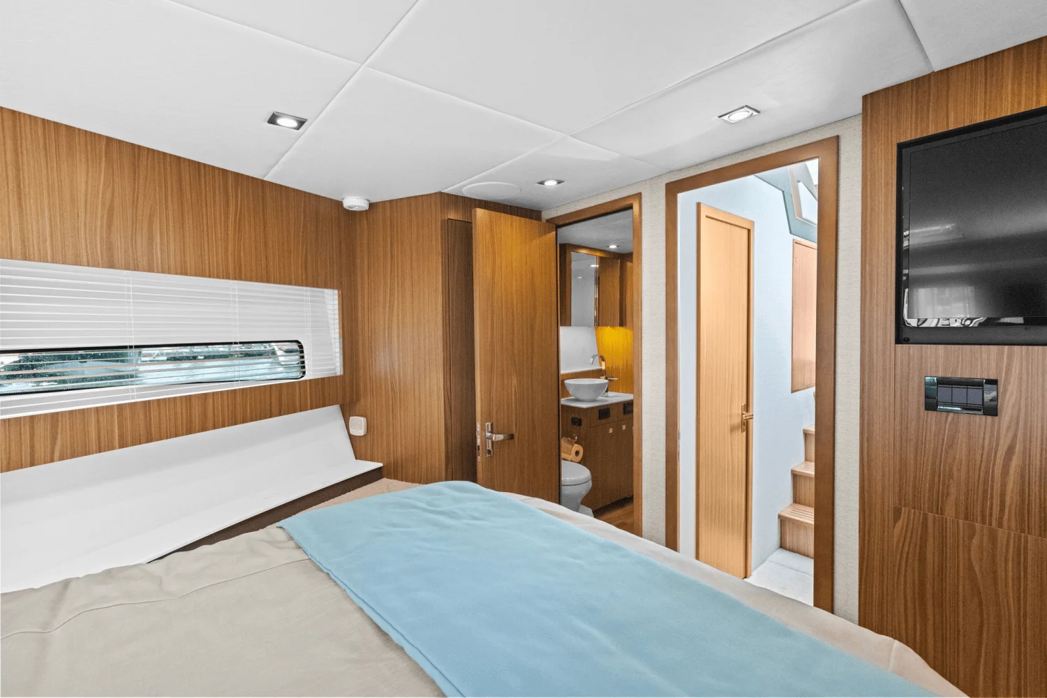 2025 Cruisers Yachts 46 Cantius Image Thumbnail #37