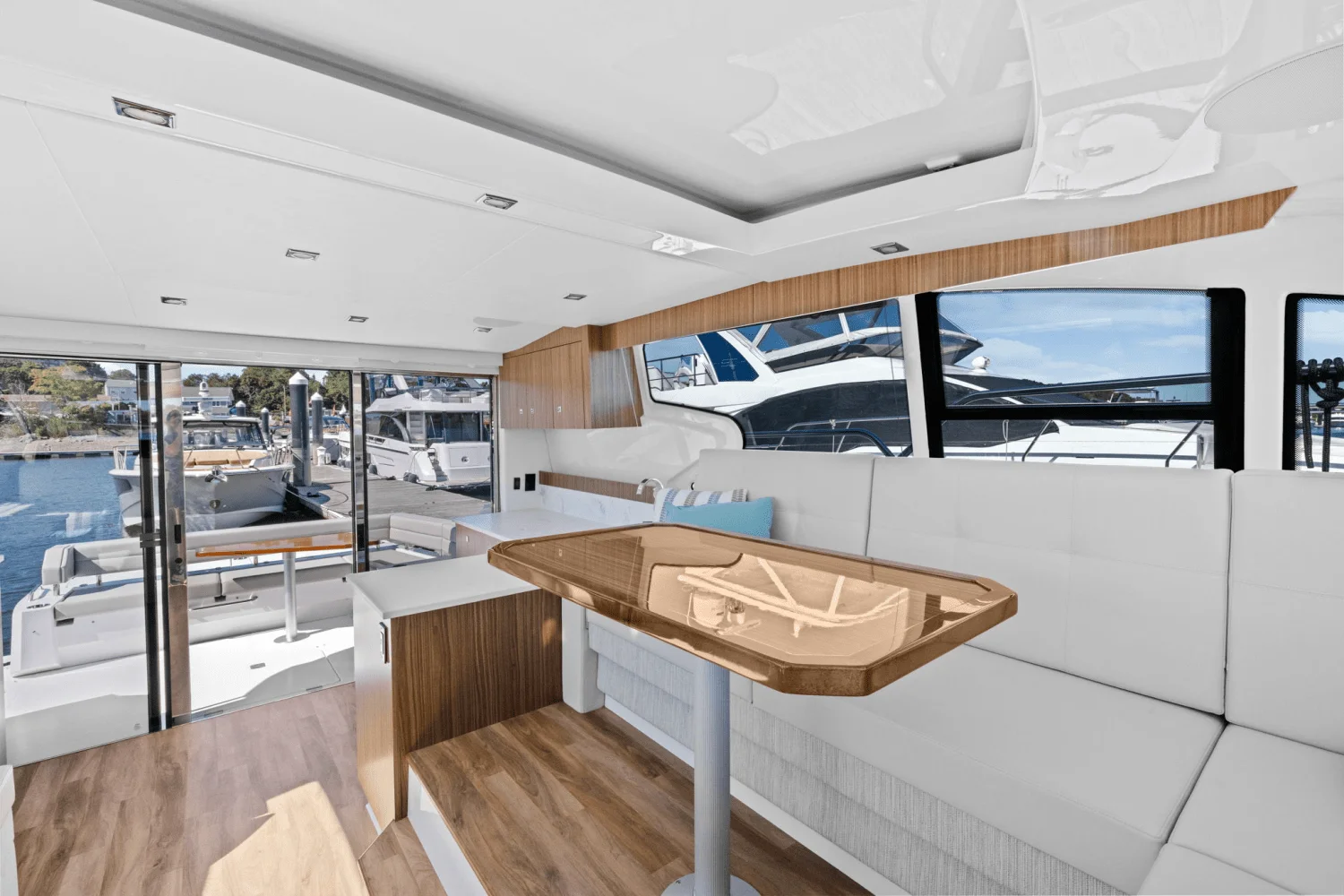 2025 Cruisers Yachts 46 Cantius Image Thumbnail #25