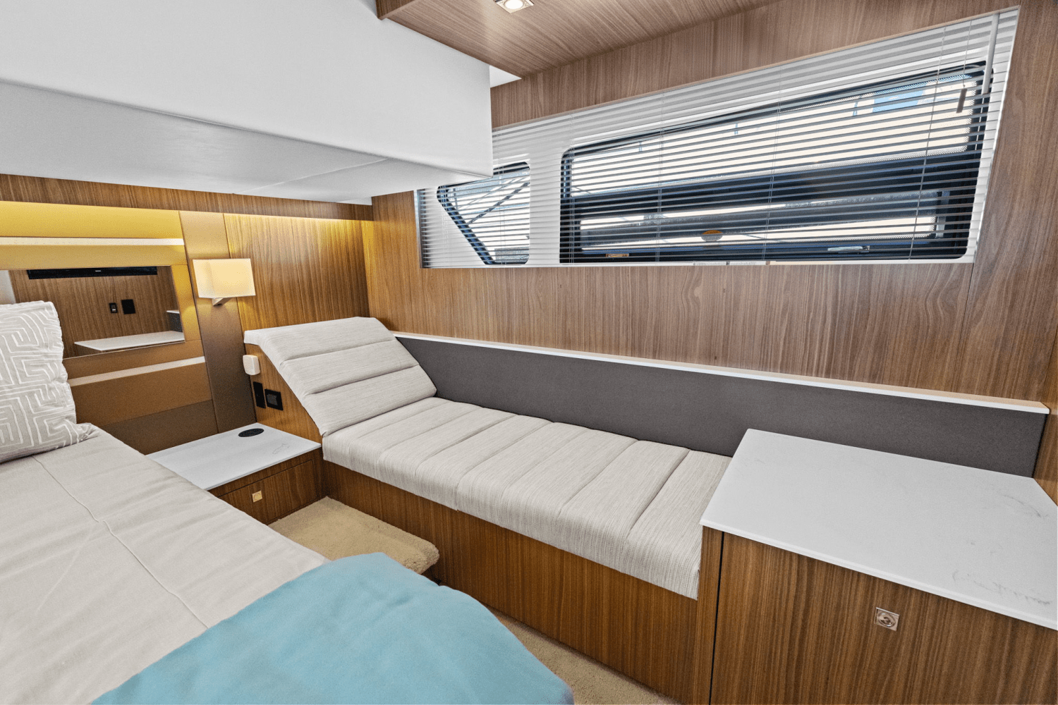 2025 Cruisers Yachts 46 Cantius Image Thumbnail #49