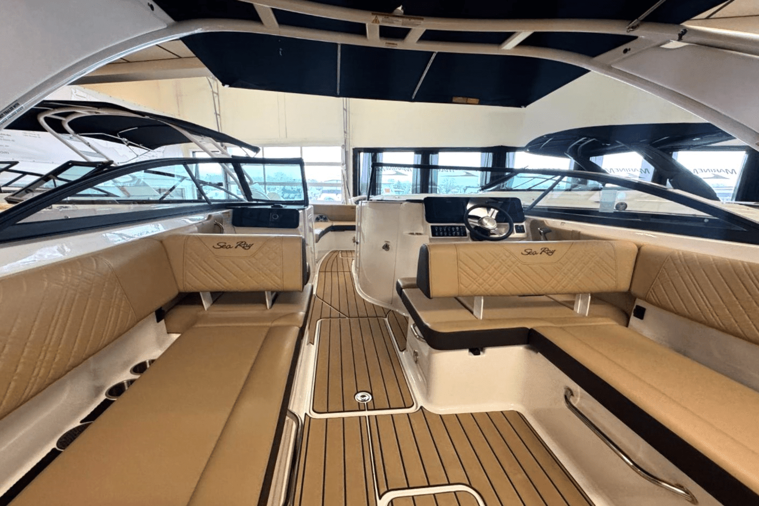 2025 Sea Ray SDX 270 Outboard Image Thumbnail #10