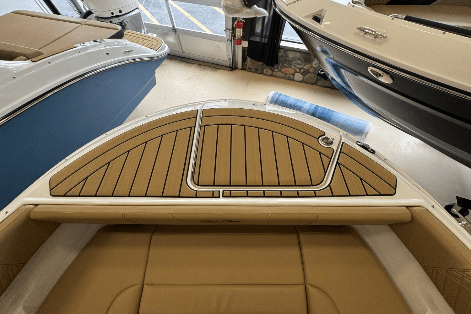 2025 Sea Ray SDX 270 Outboard Image Thumbnail #29