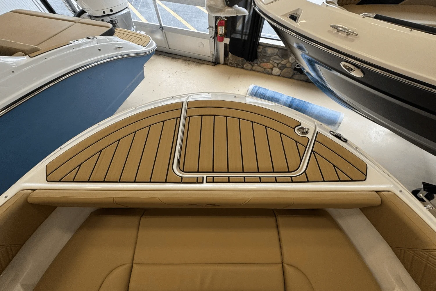 2025 Sea Ray SDX 270 Outboard Image Thumbnail #29