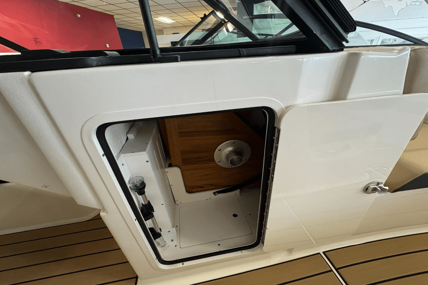 2025 Sea Ray SDX 270 Outboard Image Thumbnail #26