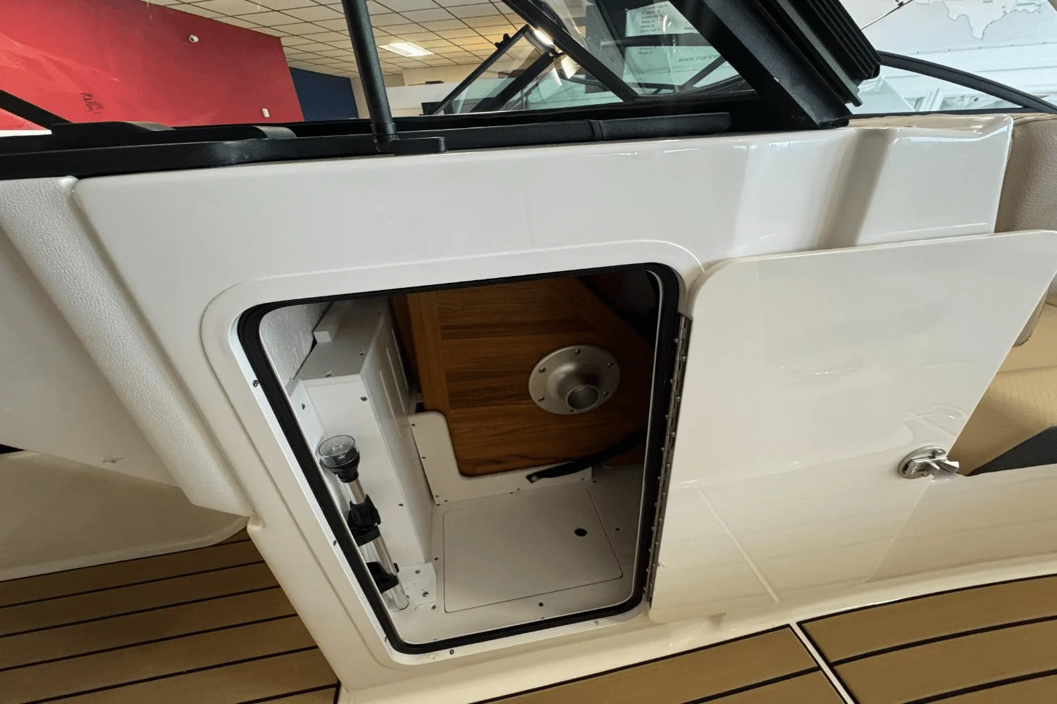 2025 Sea Ray SDX 270 Outboard Image Thumbnail #26