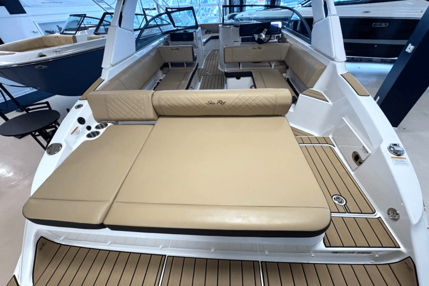 2025 Sea Ray SDX 270 Outboard Image Thumbnail #5