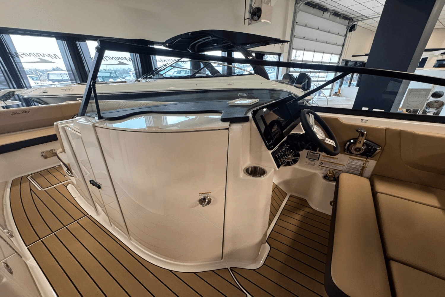 2025 Sea Ray SDX 270 Outboard Image Thumbnail #21