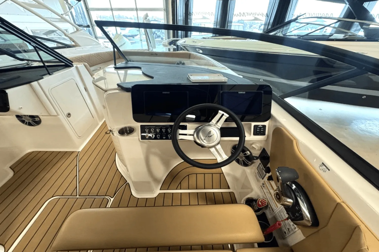 2025 Sea Ray SDX 270 Outboard Image Thumbnail #19