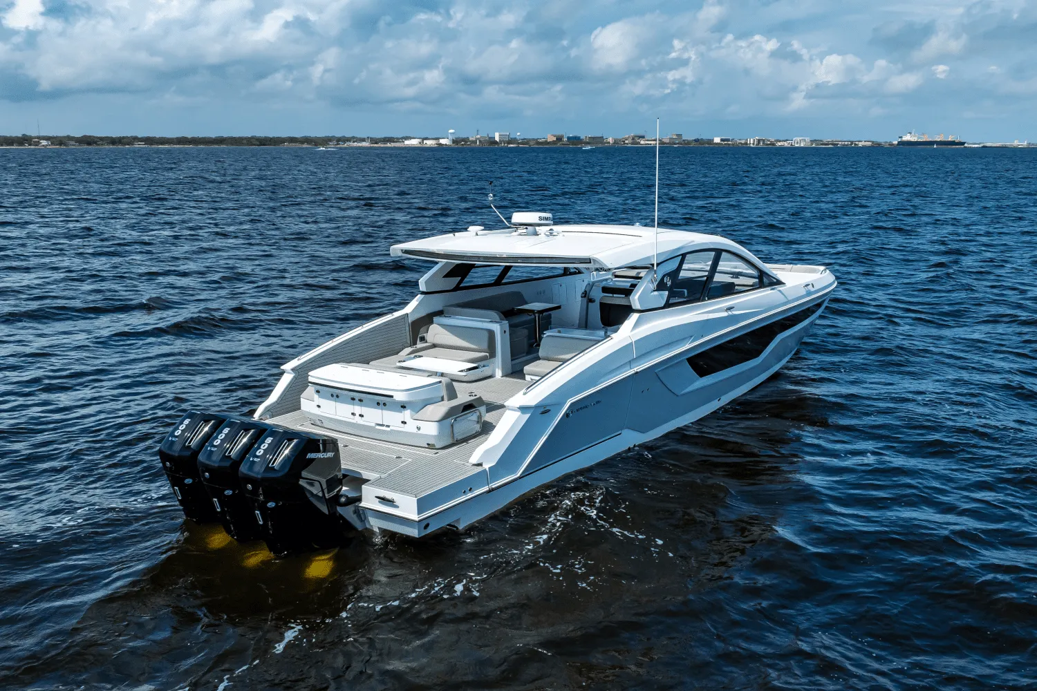 2025 Cruisers Yachts 50 GLS Outboard Image Thumbnail #12
