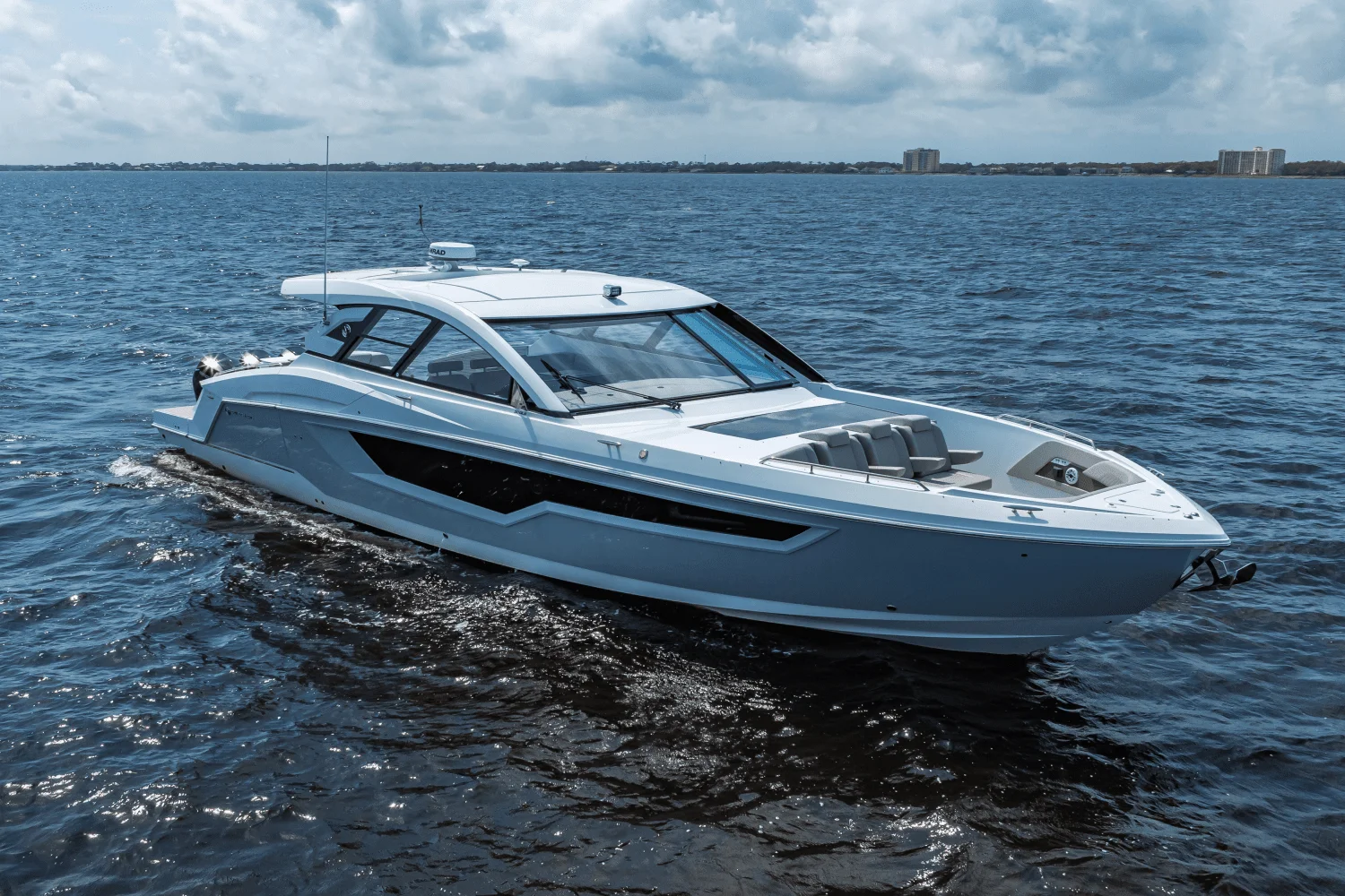 2025 Cruisers Yachts 50 GLS Outboard Image Thumbnail #2