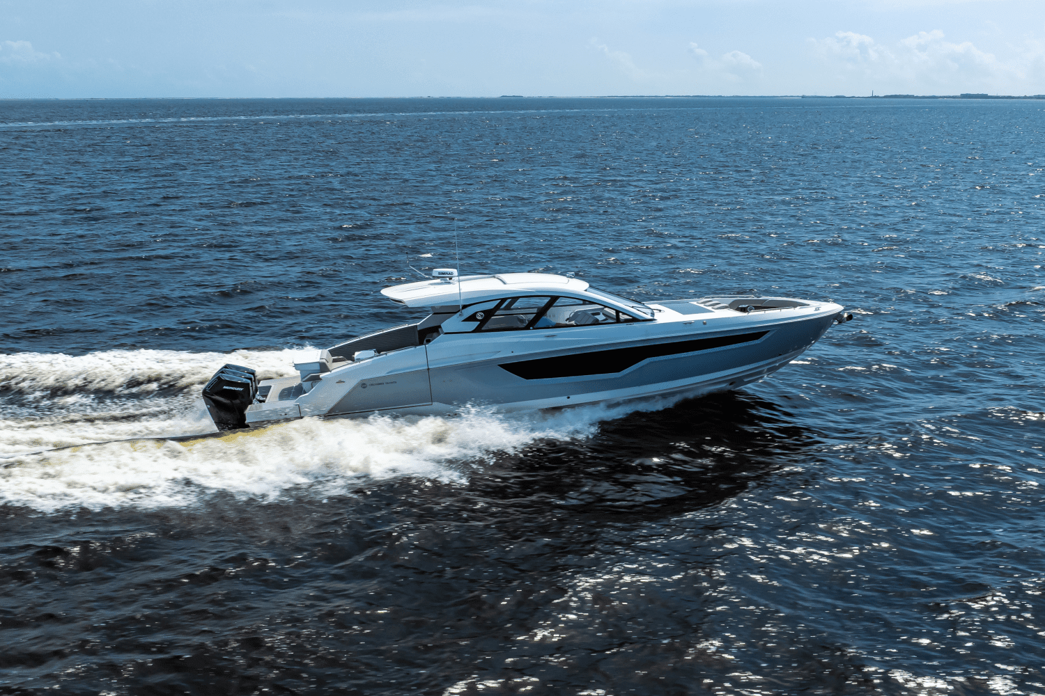 2025 Cruisers Yachts 50 GLS Outboard Image Thumbnail #3