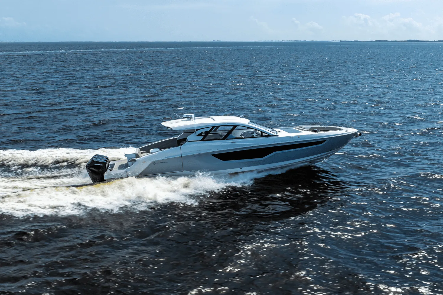 2025 Cruisers Yachts 50 GLS Outboard Image Thumbnail #3