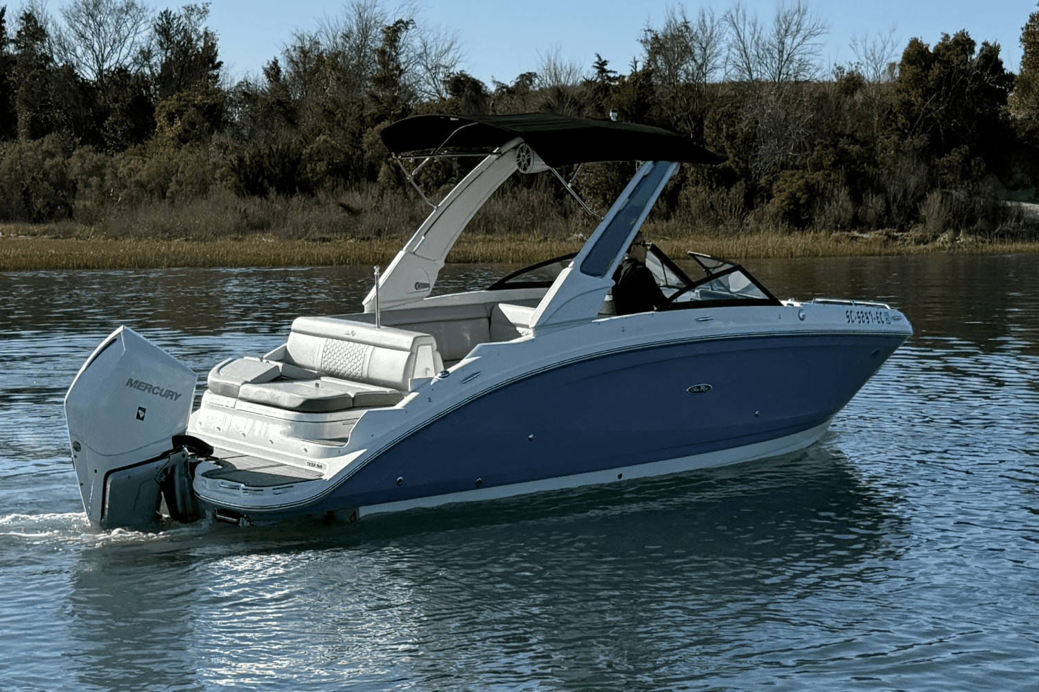 2023 Sea Ray SDX 270 Outboard Image Thumbnail #2