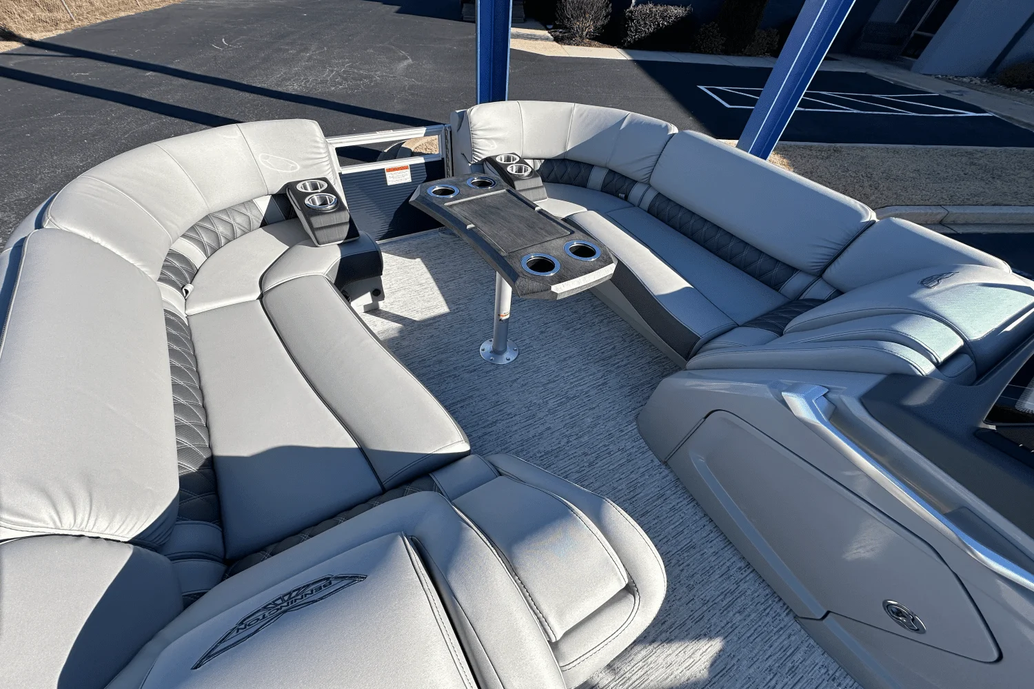 2025 Bennington 23RSR Image Thumbnail #4