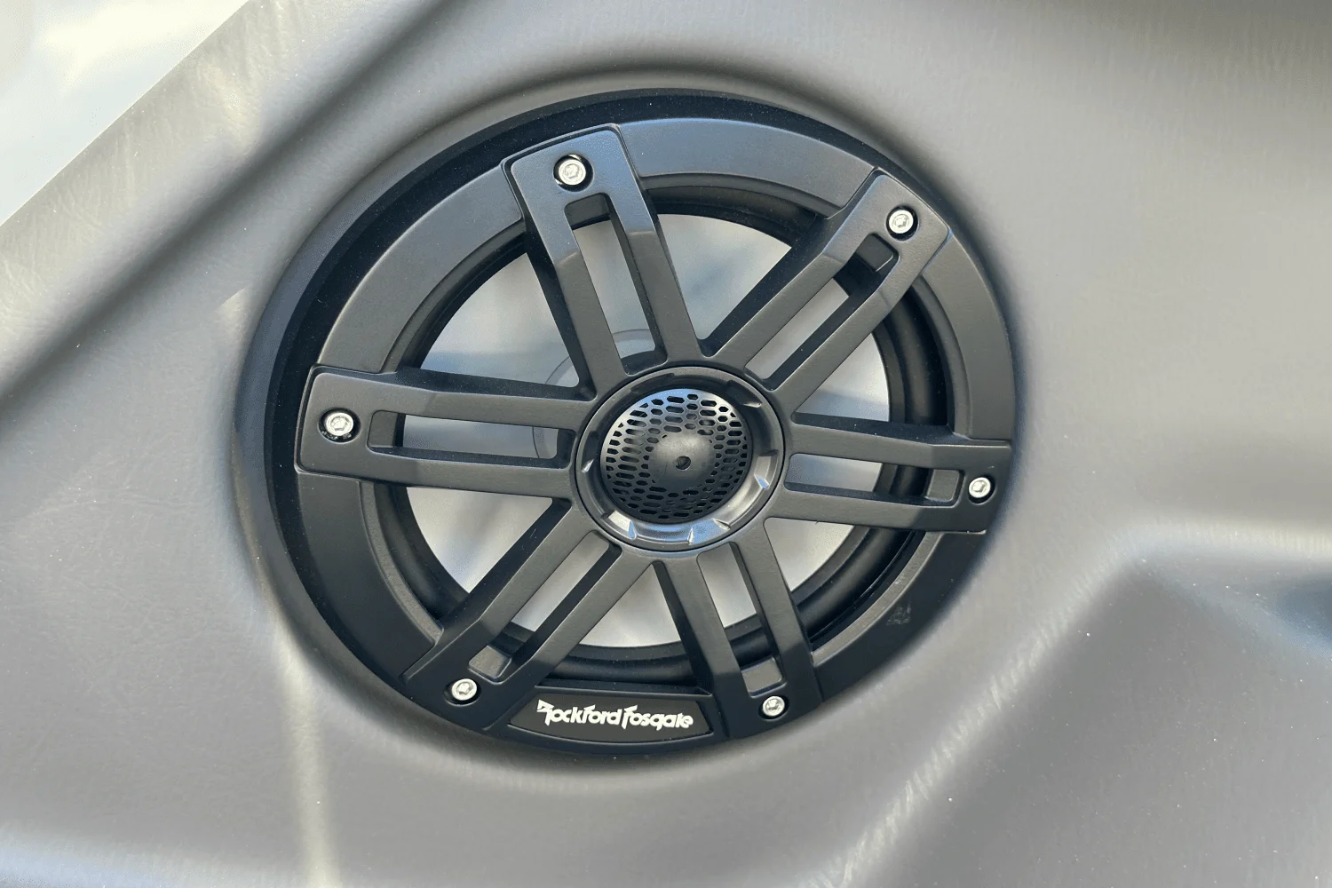 2025 Bennington 23RSR Image Thumbnail #10