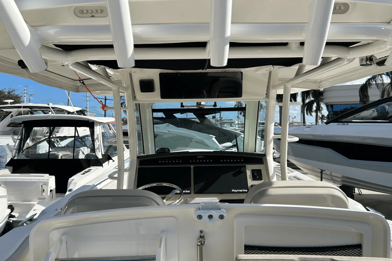 2018 Boston Whaler 330 OUTRAGE Image Thumbnail #10