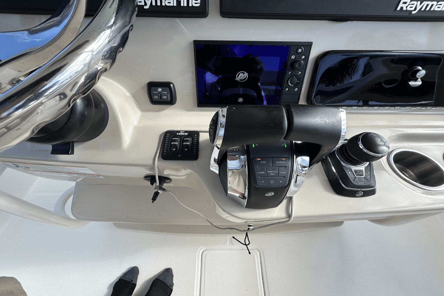 2018 Boston Whaler 330 OUTRAGE Image Thumbnail #41