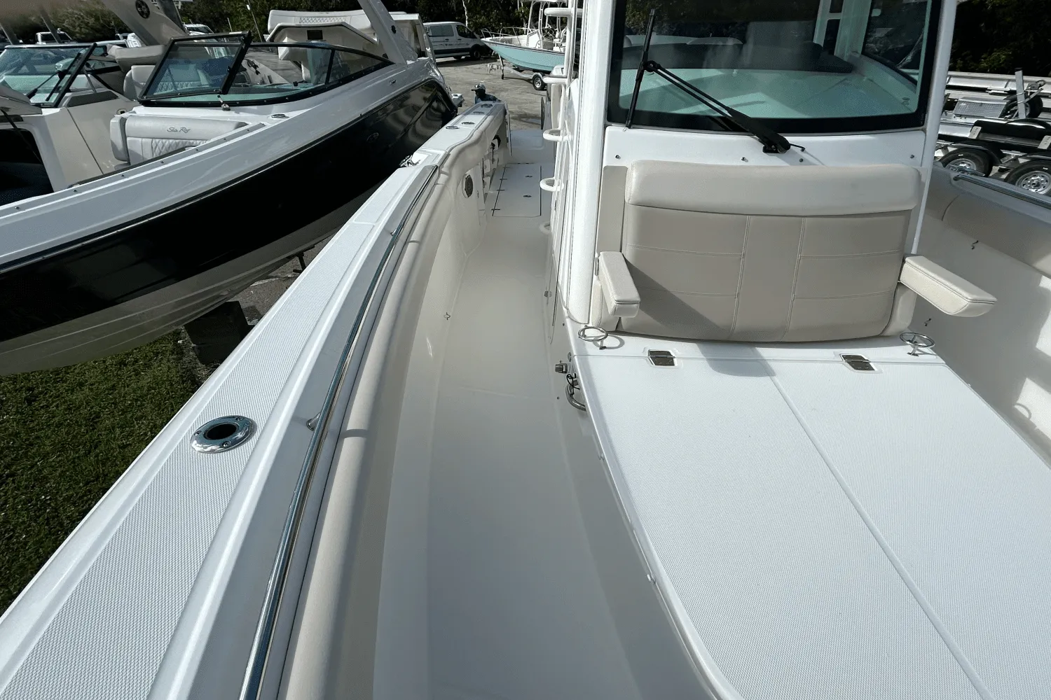 2018 Boston Whaler 330 OUTRAGE Image Thumbnail #26
