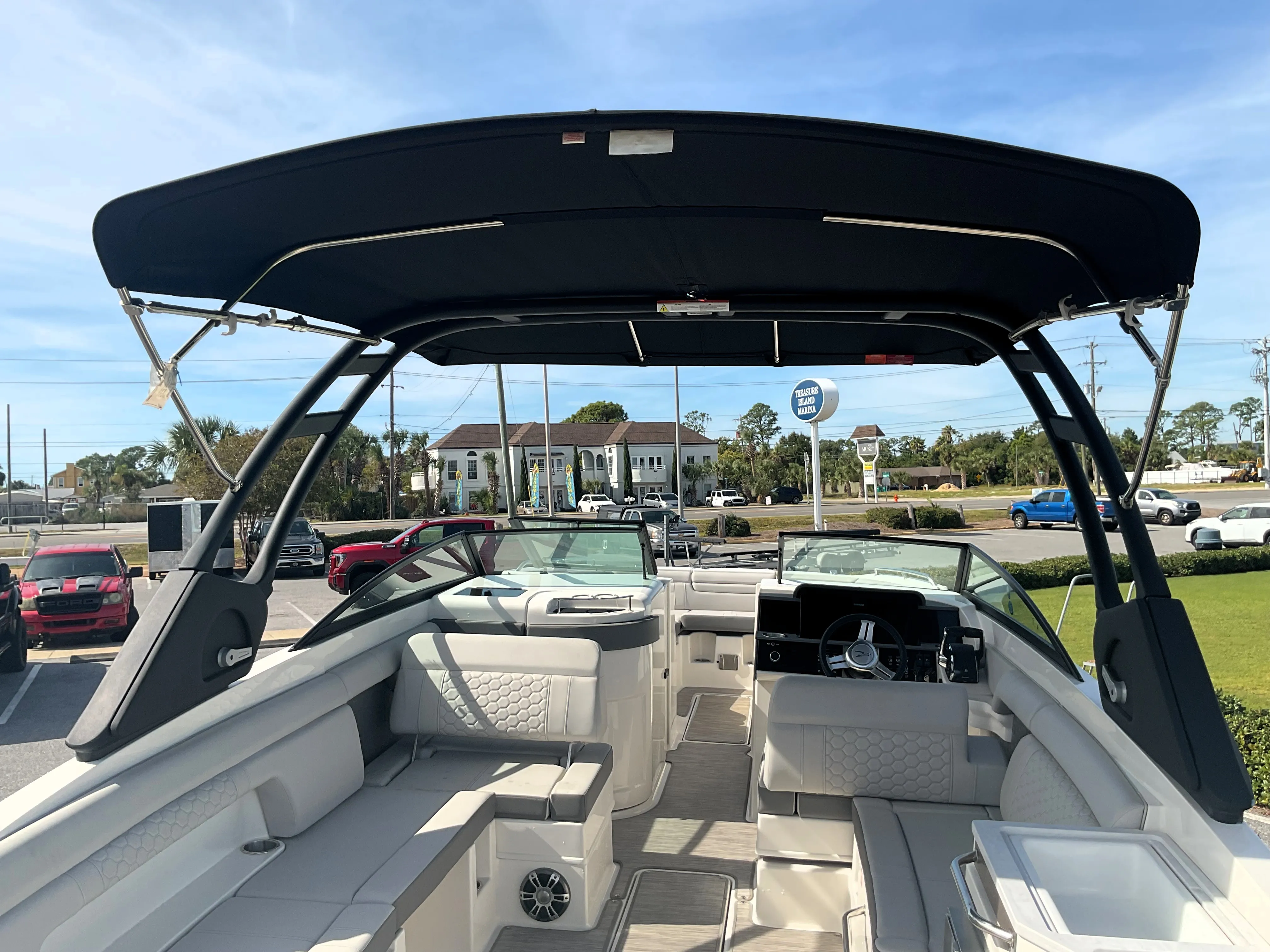 2025 Sea Ray SDX 290 Outboard Image Thumbnail #42