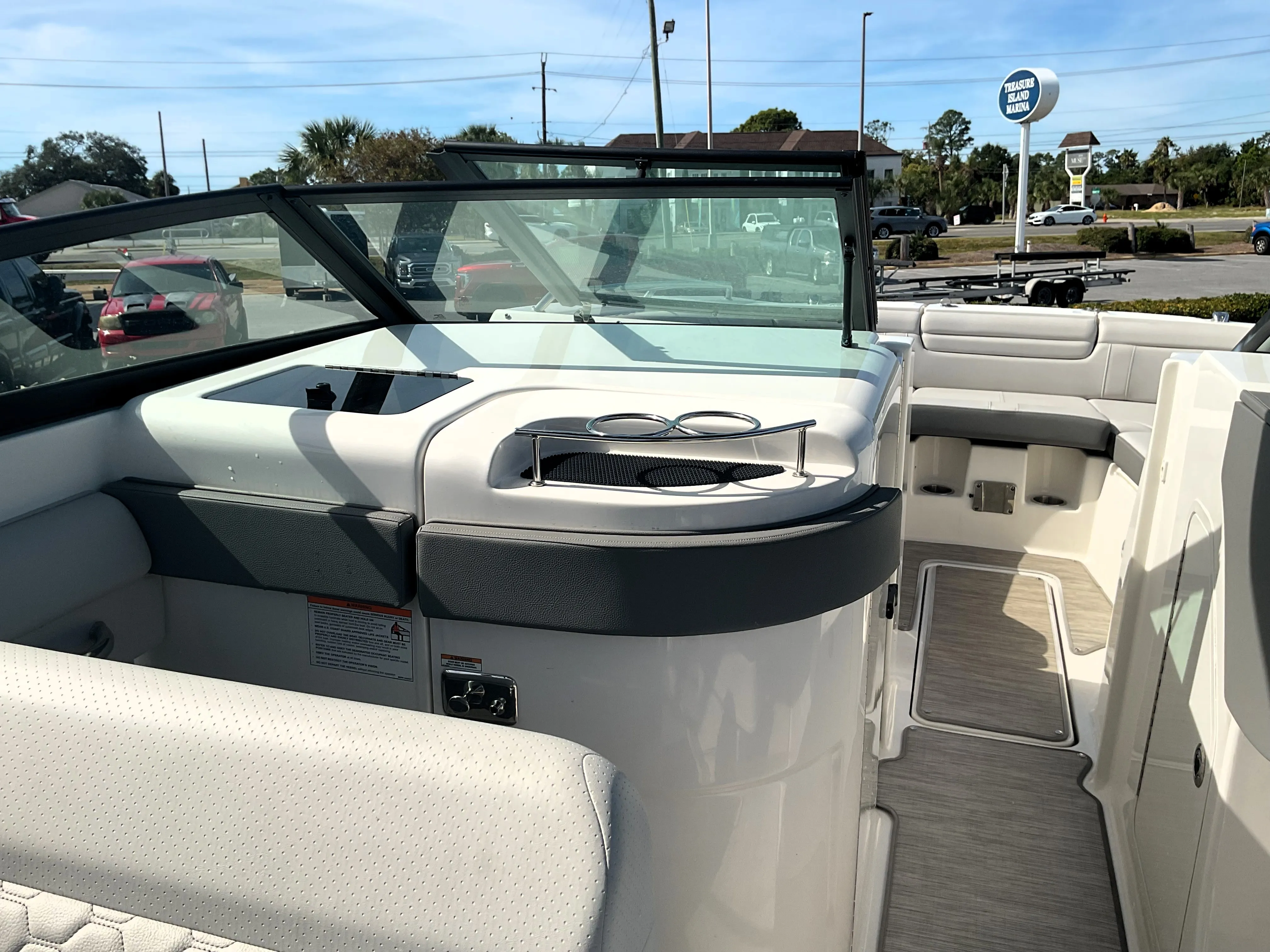 2025 Sea Ray SDX 290 Outboard Image Thumbnail #28