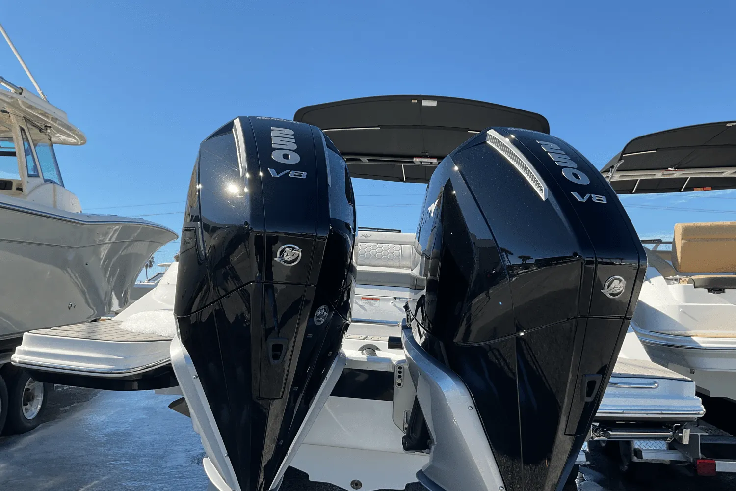 2025 Sea Ray SDX 290 Outboard Image Thumbnail #3