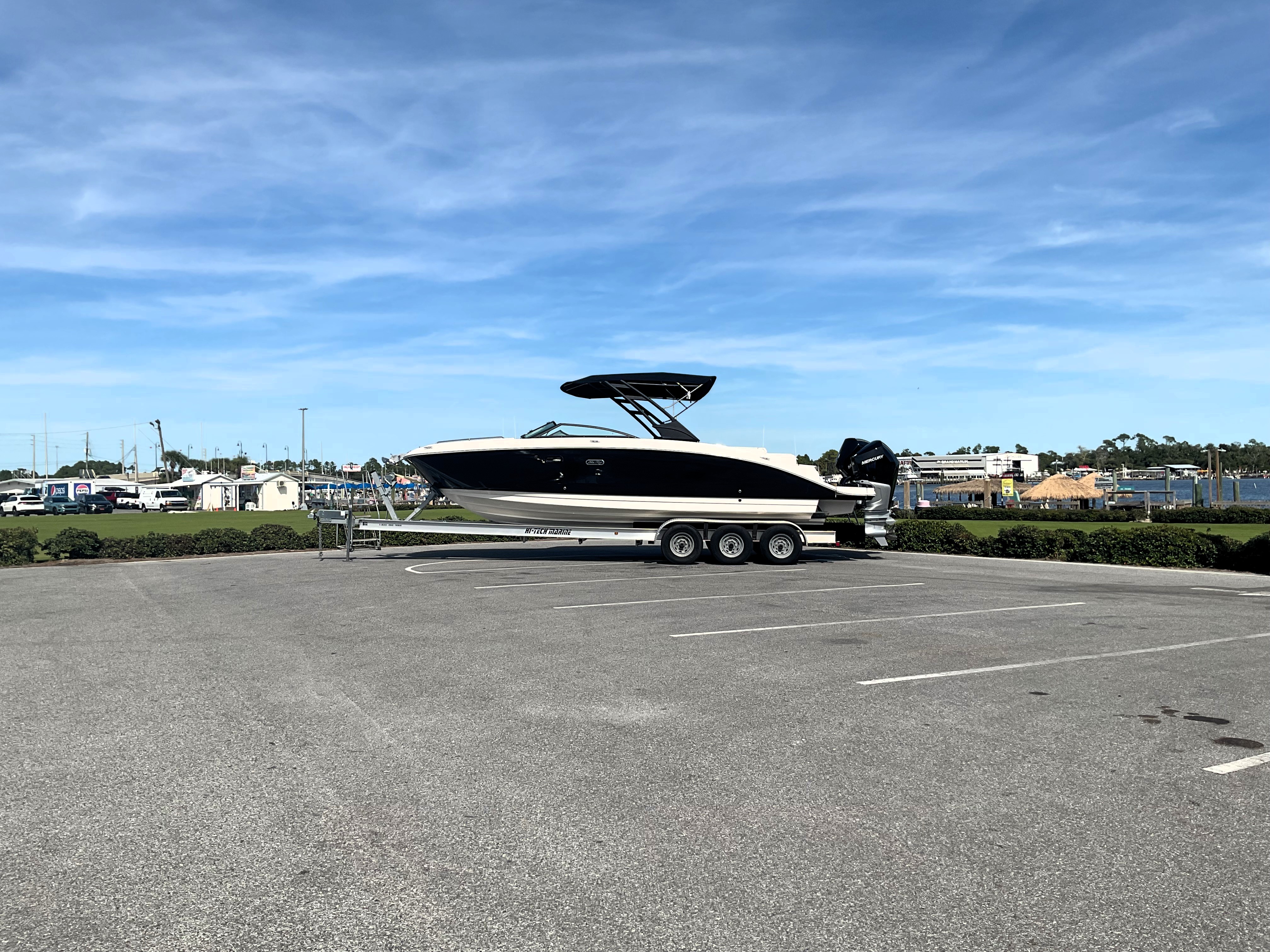 2025 Sea Ray SDX 290 Outboard Image Thumbnail #0