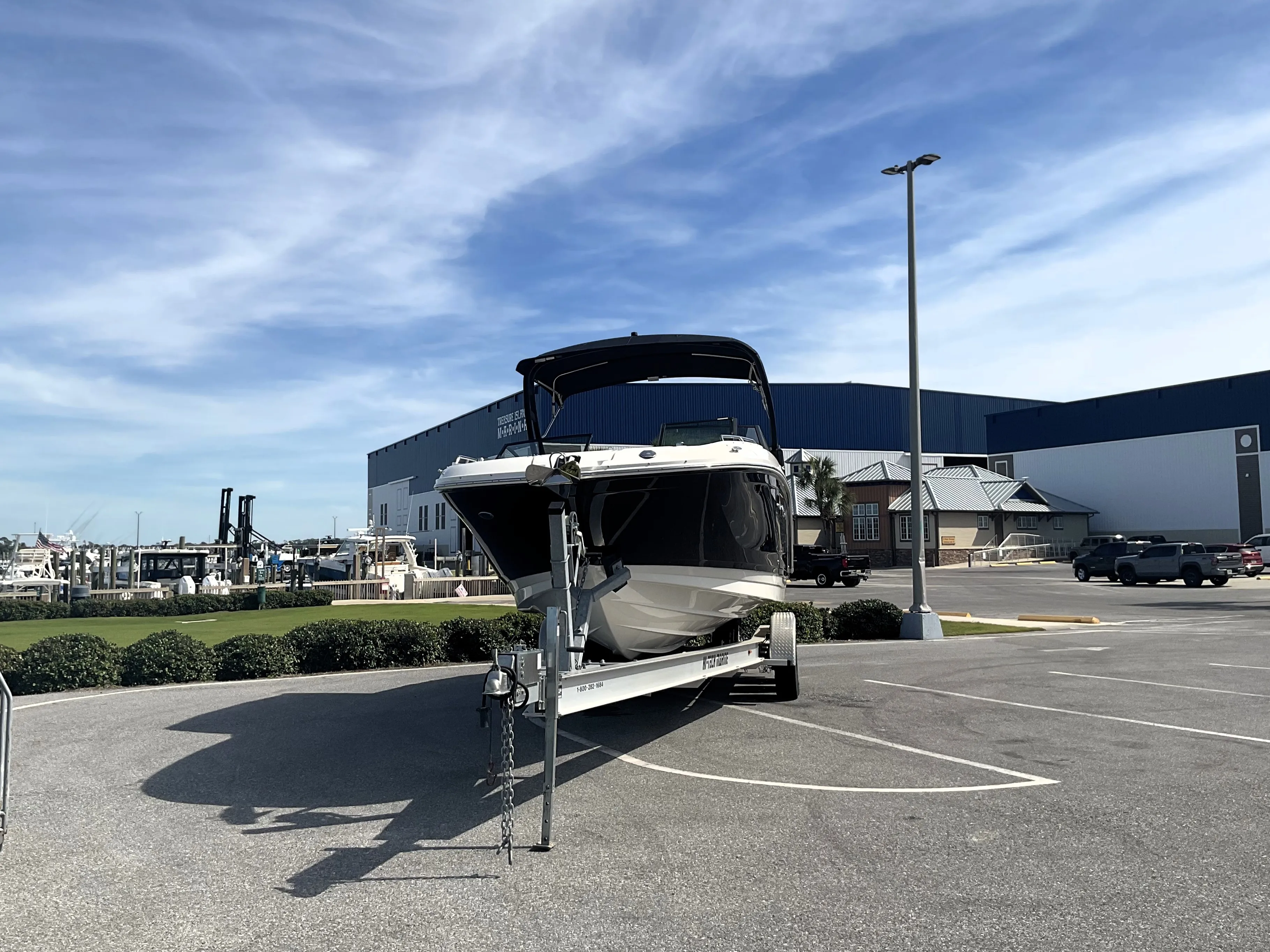 2025 Sea Ray SDX 290 Outboard Image Thumbnail #6