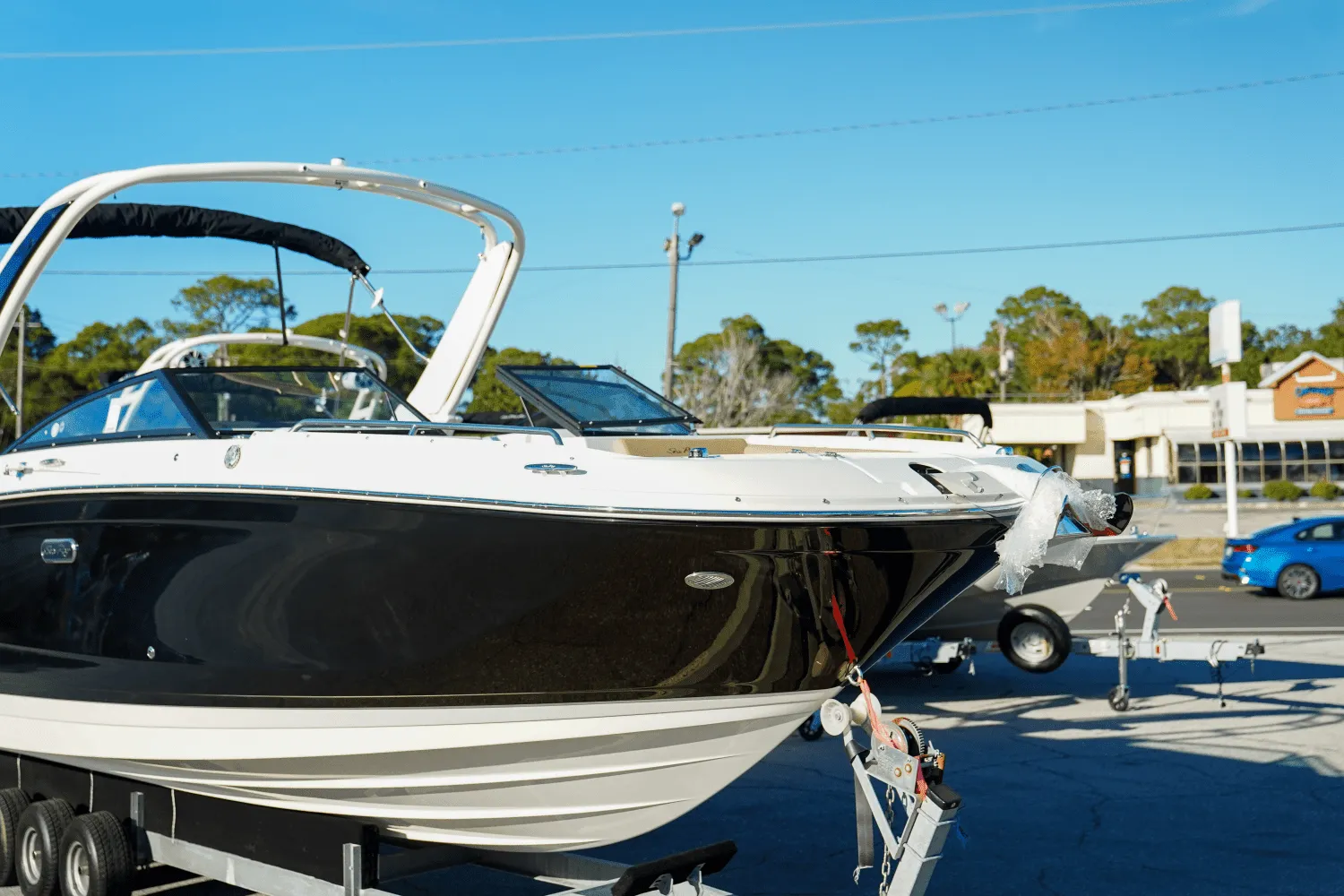 2025 Sea Ray SDX 290 Outboard Image Thumbnail #2