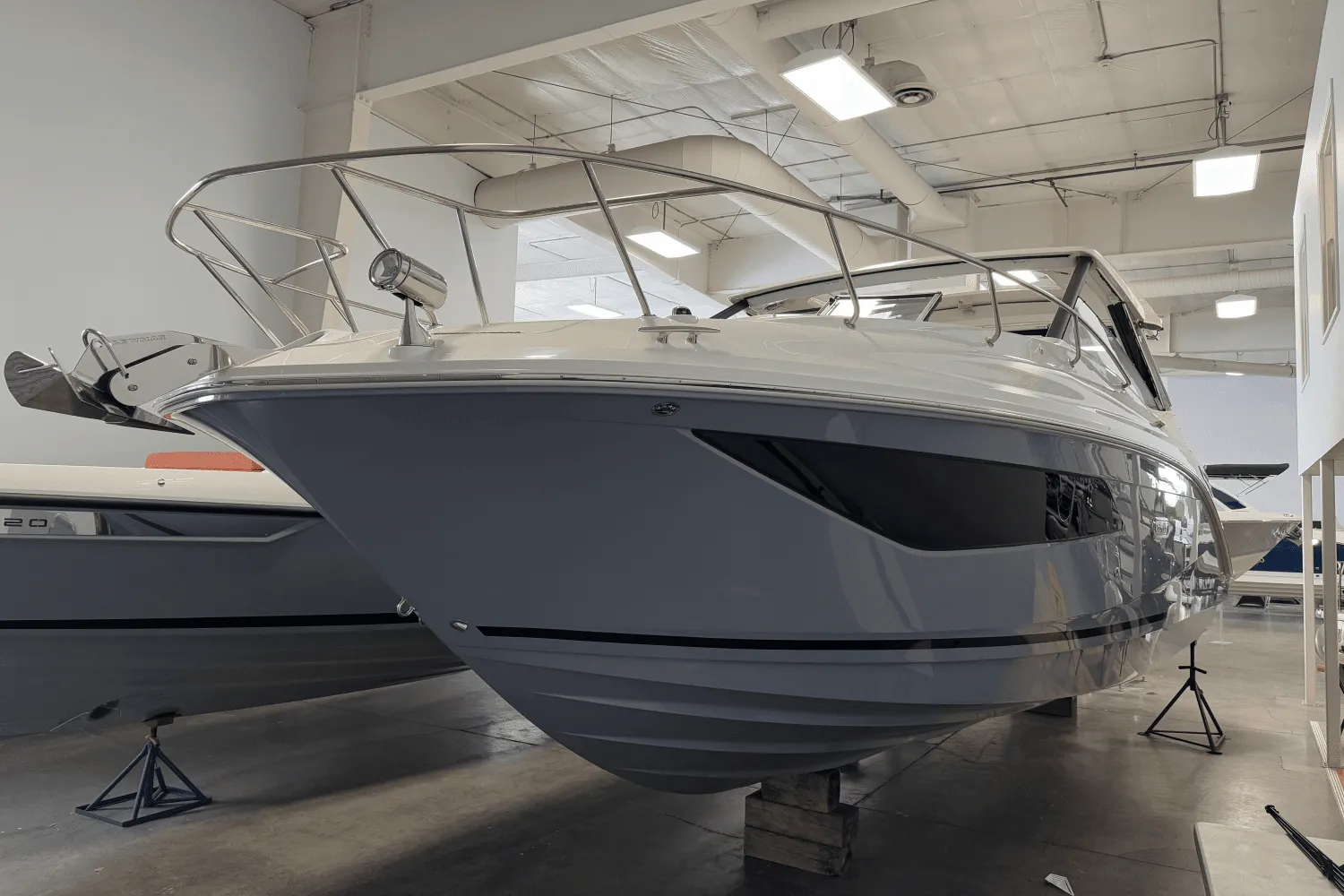 2025 Sea Ray Sundancer 320 Image Thumbnail #3