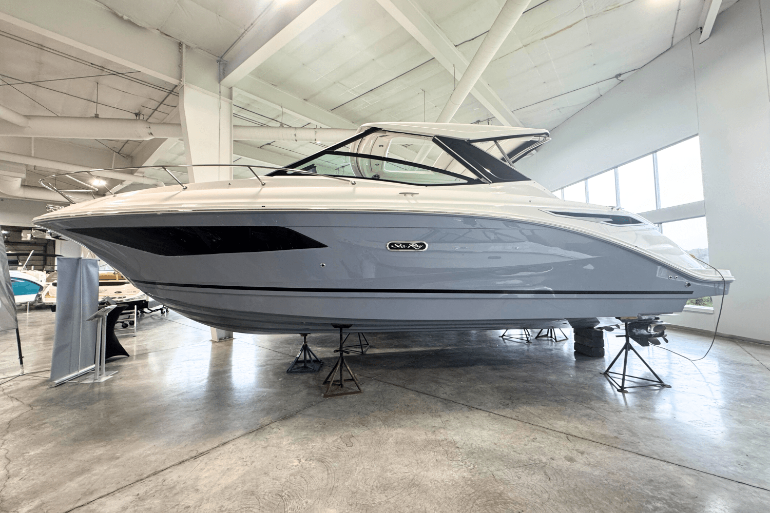 2025 Sea Ray Sundancer 320 Image Thumbnail #1