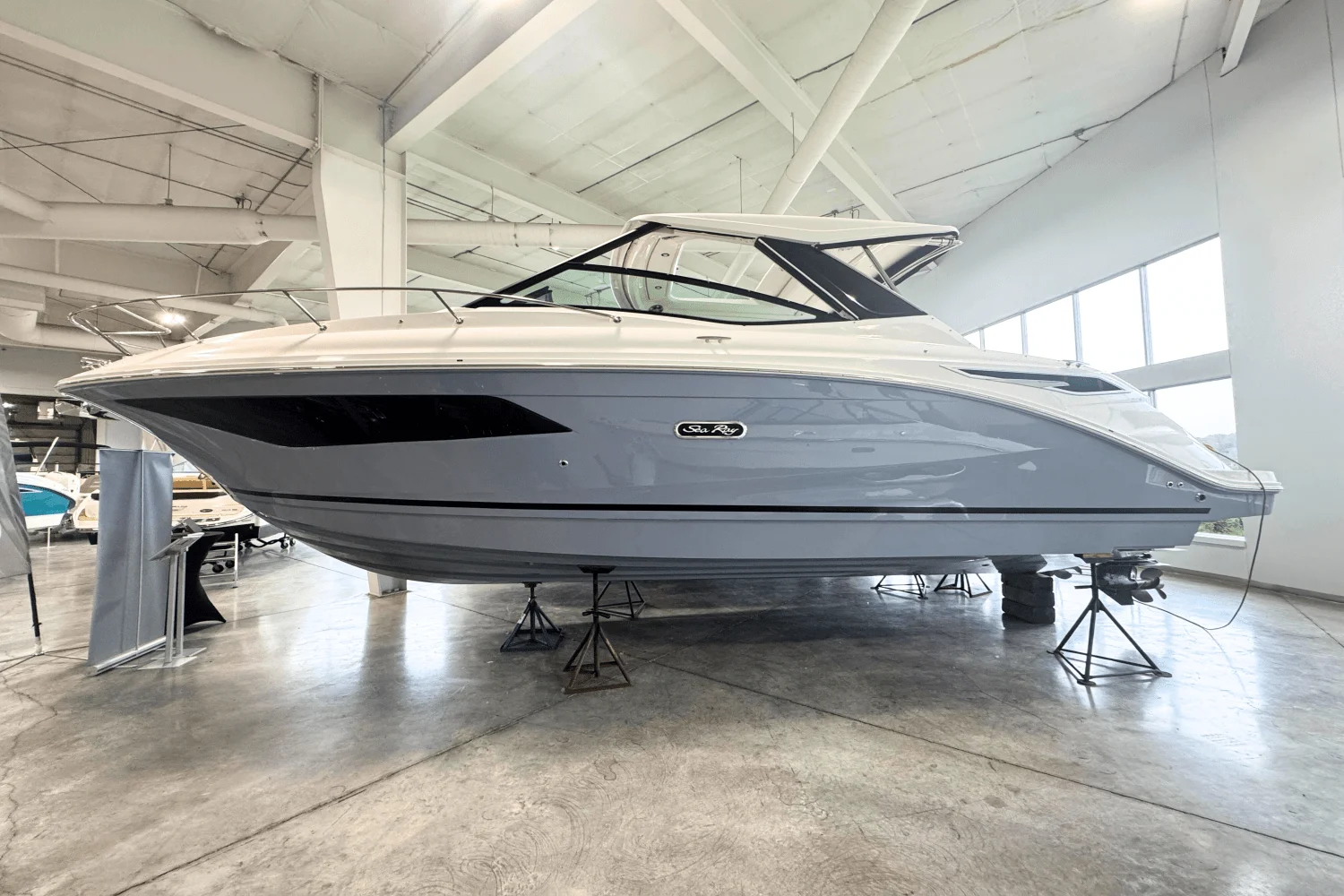 2025 Sea Ray Sundancer 320 Image Thumbnail #1