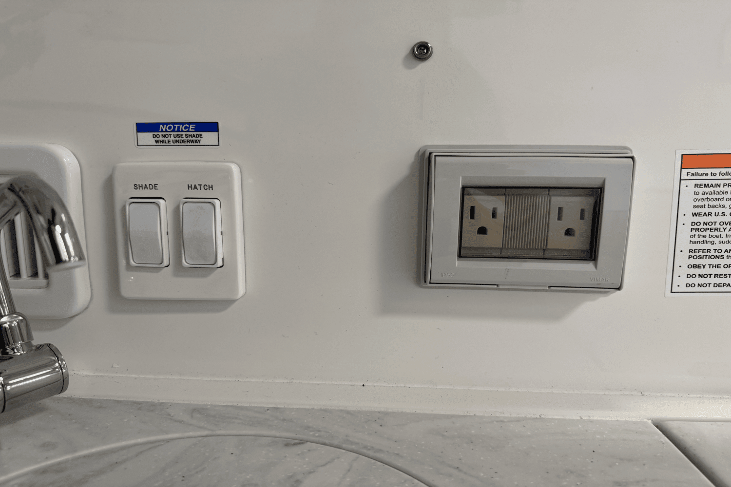 2025 Sea Ray Sundancer 320 Image Thumbnail #22