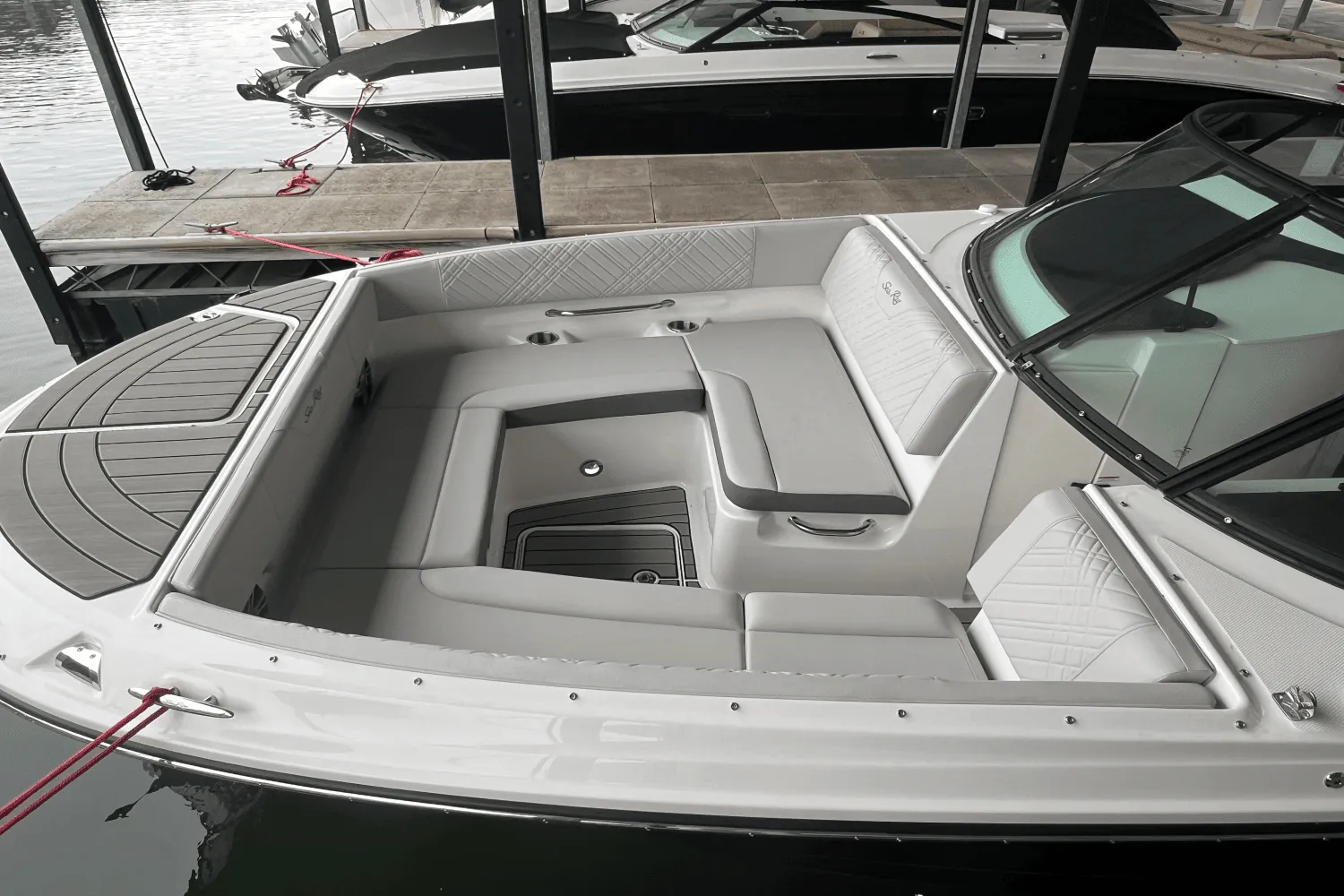 2025 Sea Ray SDX 270 Surf Image Thumbnail #9
