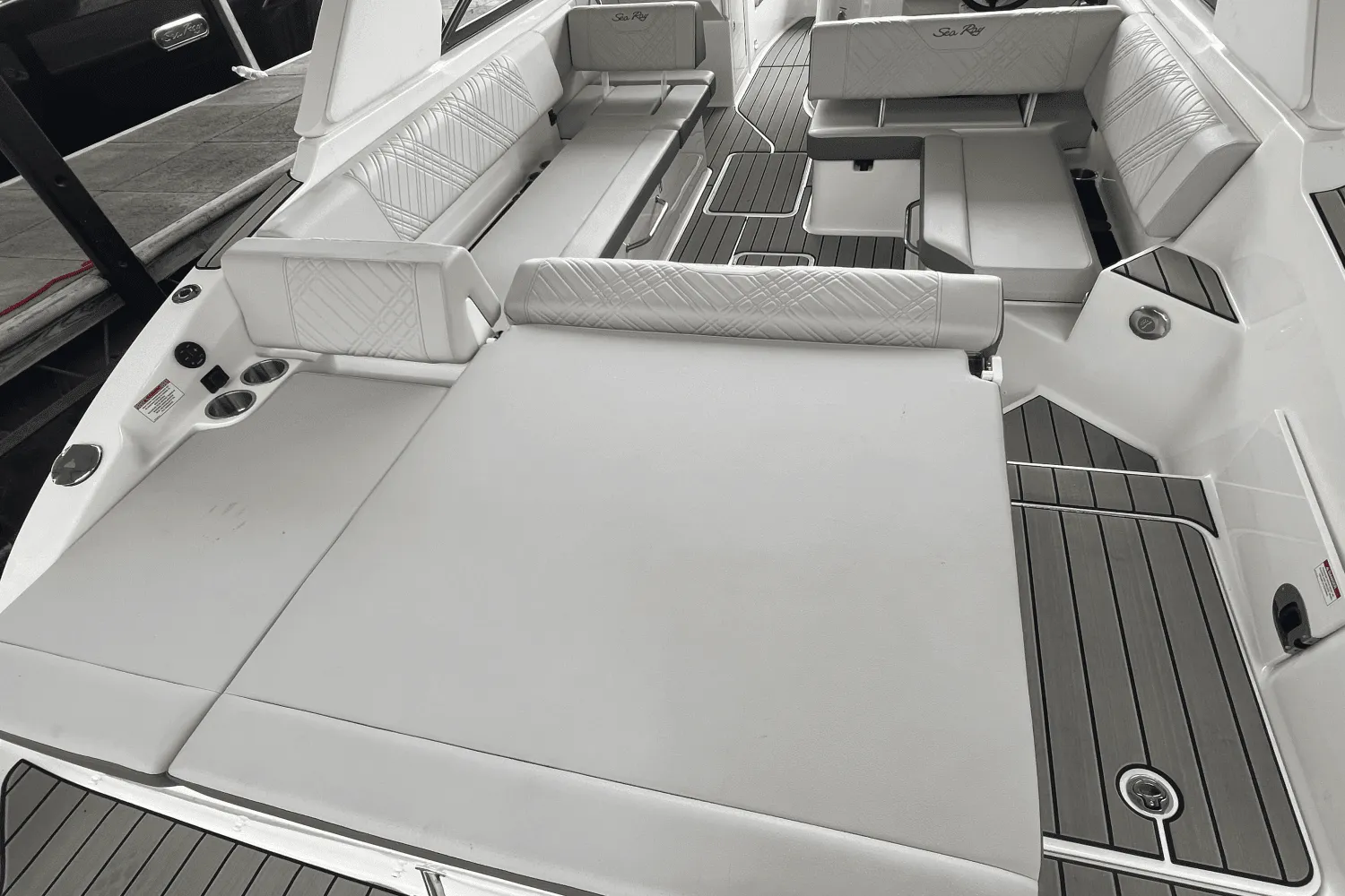 2025 Sea Ray SDX 270 Surf Image Thumbnail #18