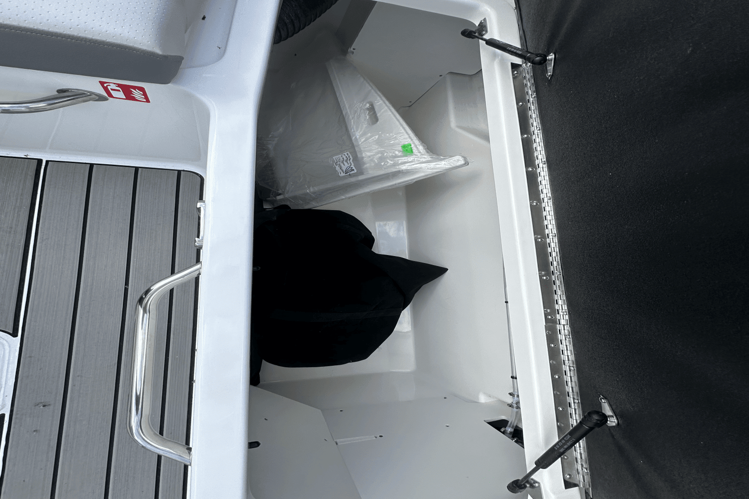 2025 Sea Ray SDX 270 Surf Image Thumbnail #43