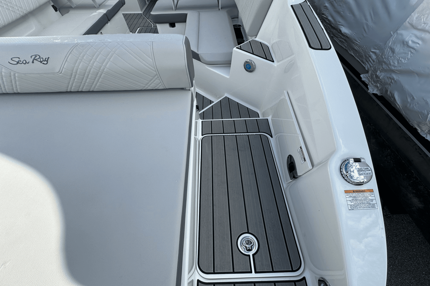 2025 Sea Ray SDX 270 Surf Image Thumbnail #45