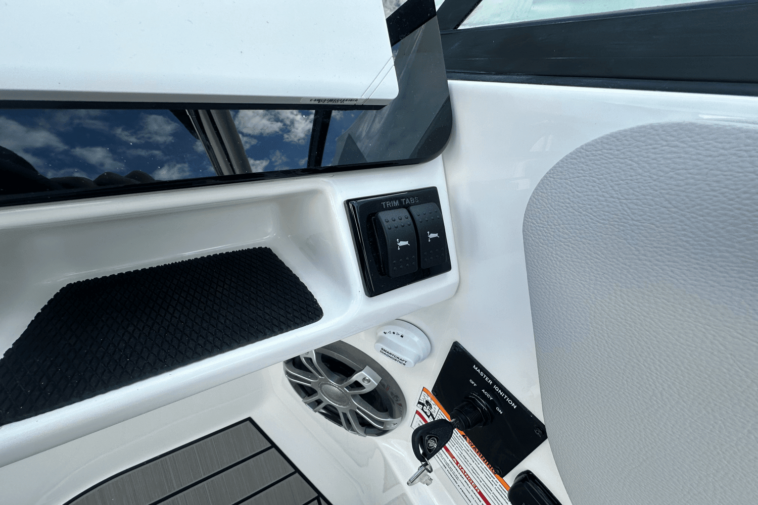 2025 Sea Ray SDX 270 Surf Image Thumbnail #50