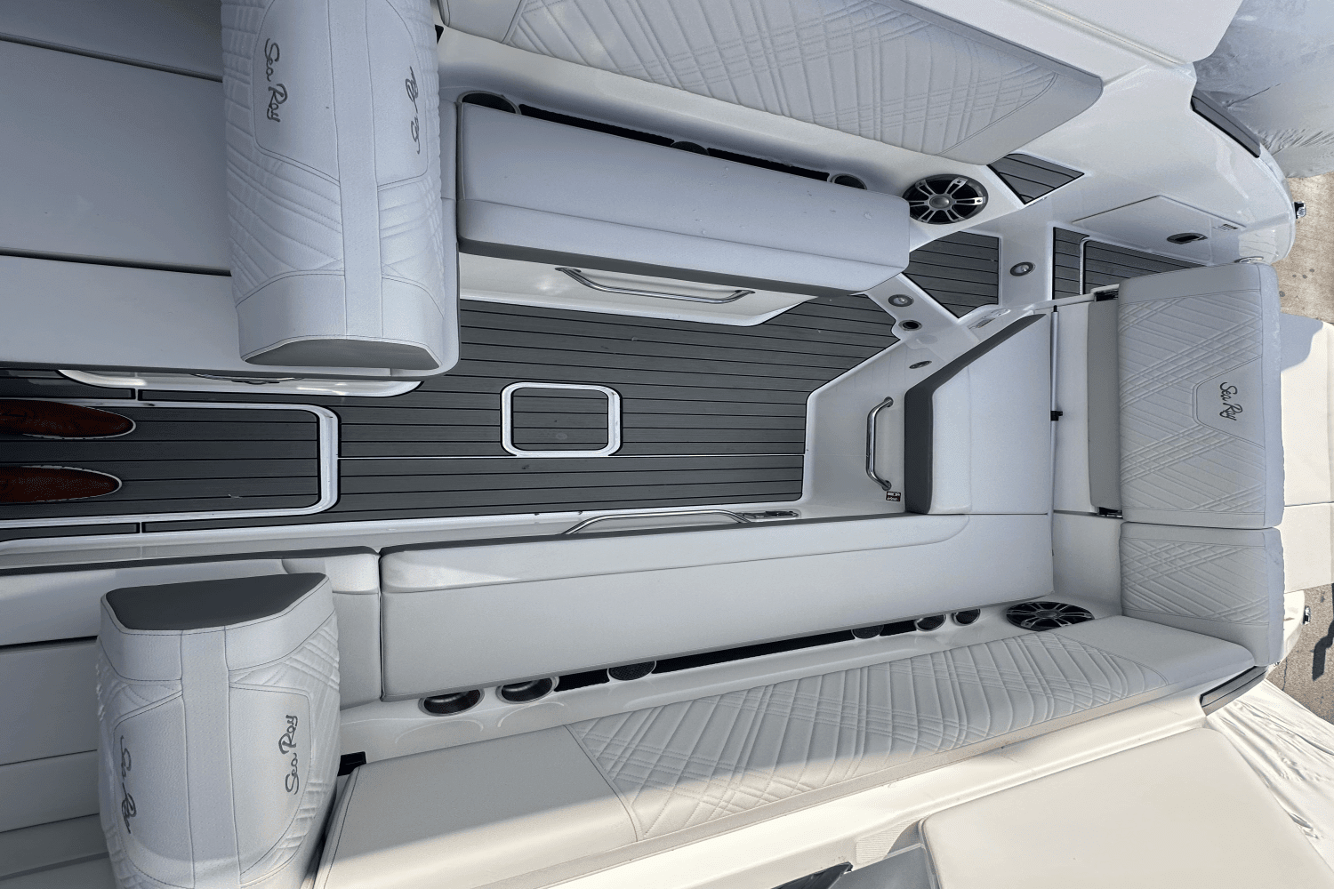 2025 Sea Ray SDX 270 Surf Image Thumbnail #40