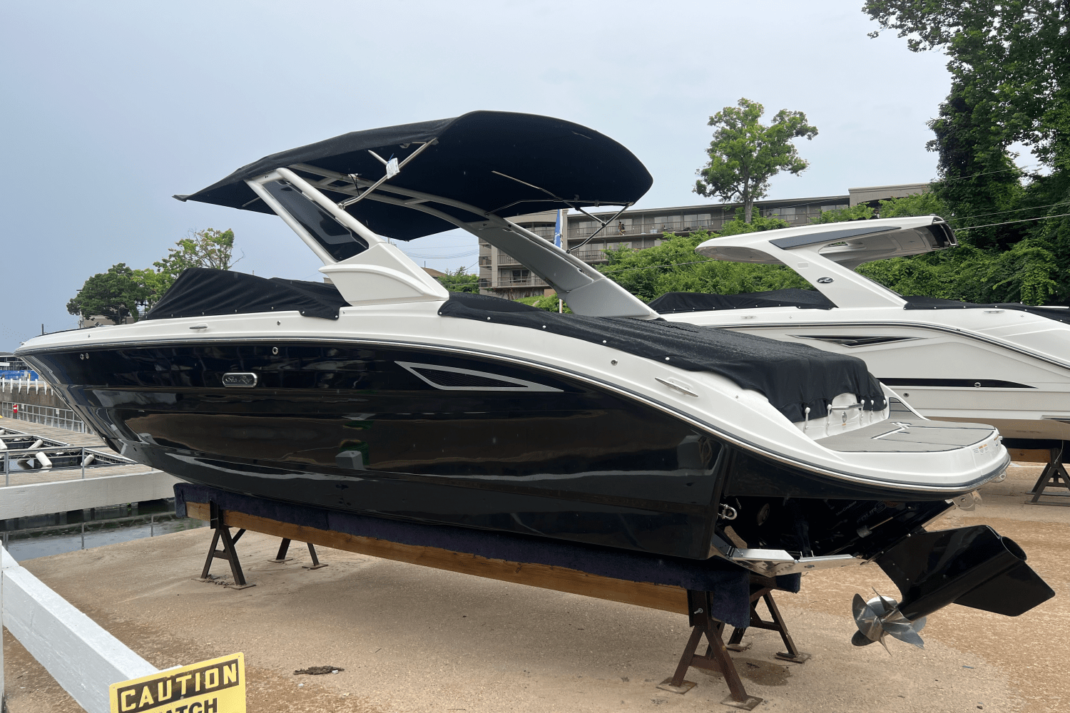 2025 Sea Ray SDX 270 Surf Image Thumbnail #2