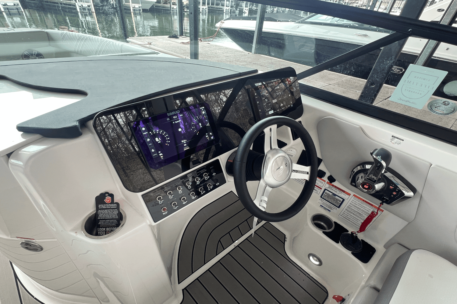 2025 Sea Ray SDX 270 Surf Image Thumbnail #22