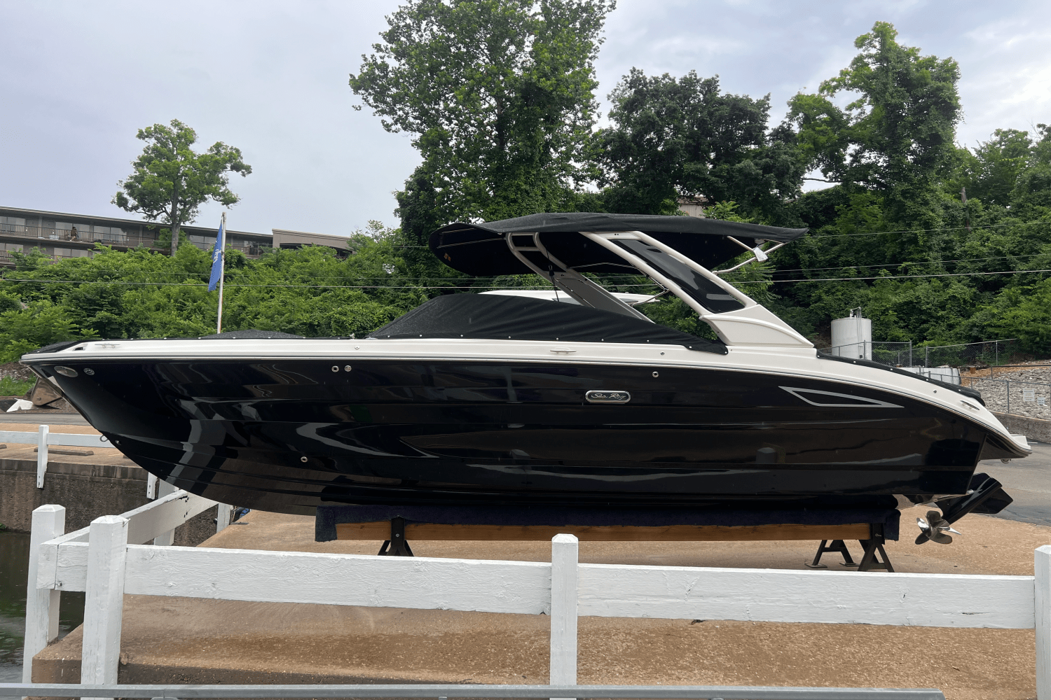 2025 Sea Ray SDX 270 Surf Image Thumbnail #0