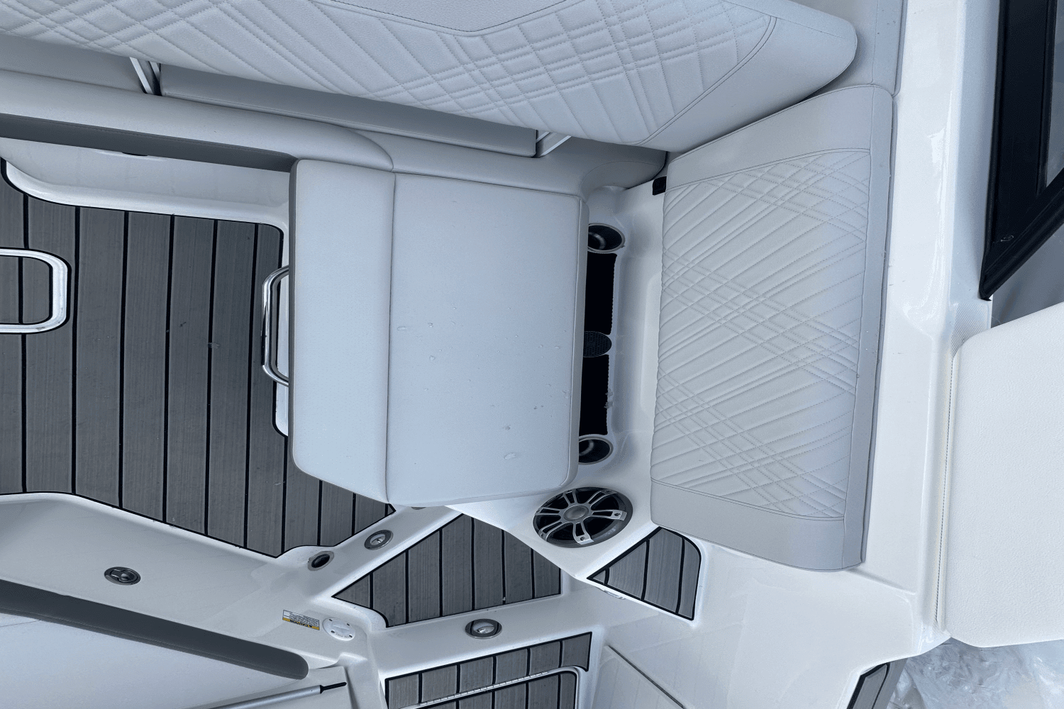 2025 Sea Ray SDX 270 Surf Image Thumbnail #41