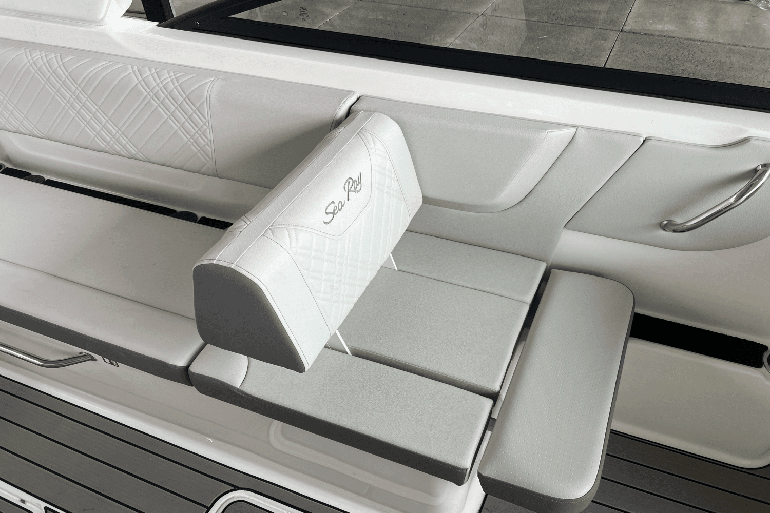 2025 Sea Ray SDX 270 Surf Image Thumbnail #14