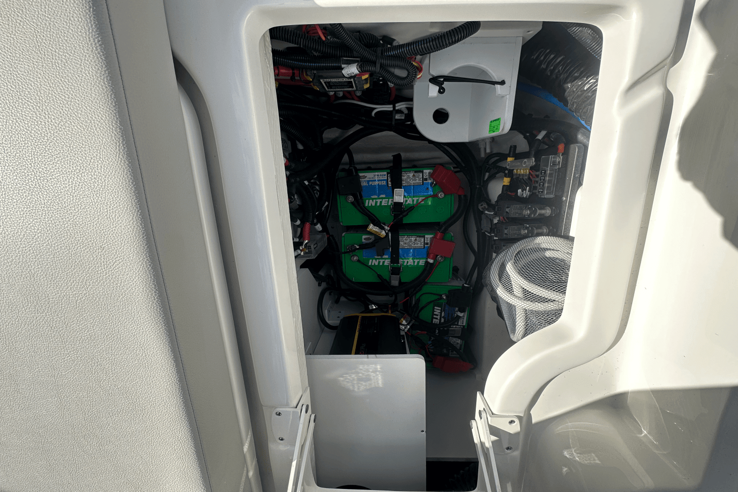 2025 Sea Ray SDX 270 Surf Image Thumbnail #44