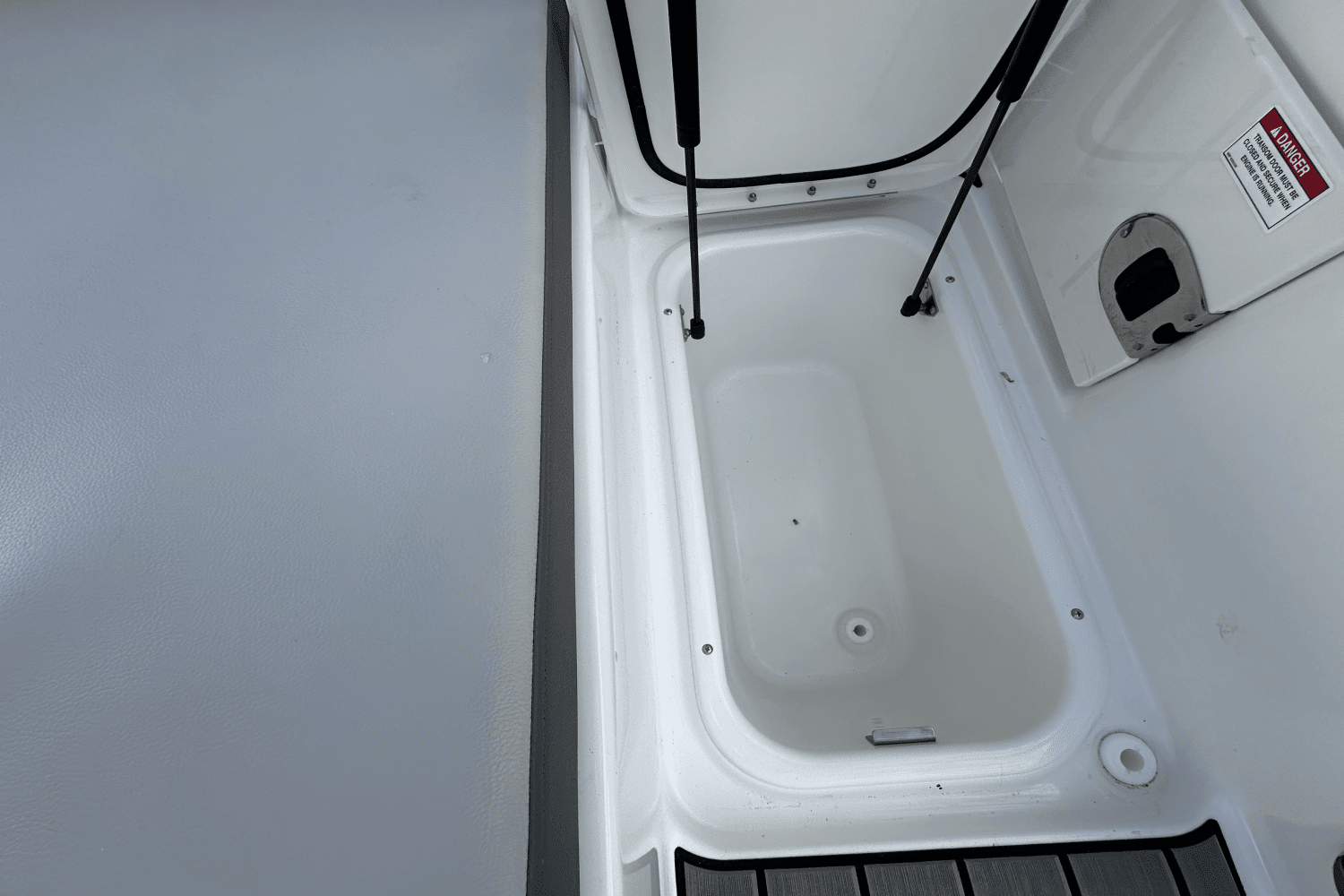 2025 Sea Ray SDX 270 Surf Image Thumbnail #46