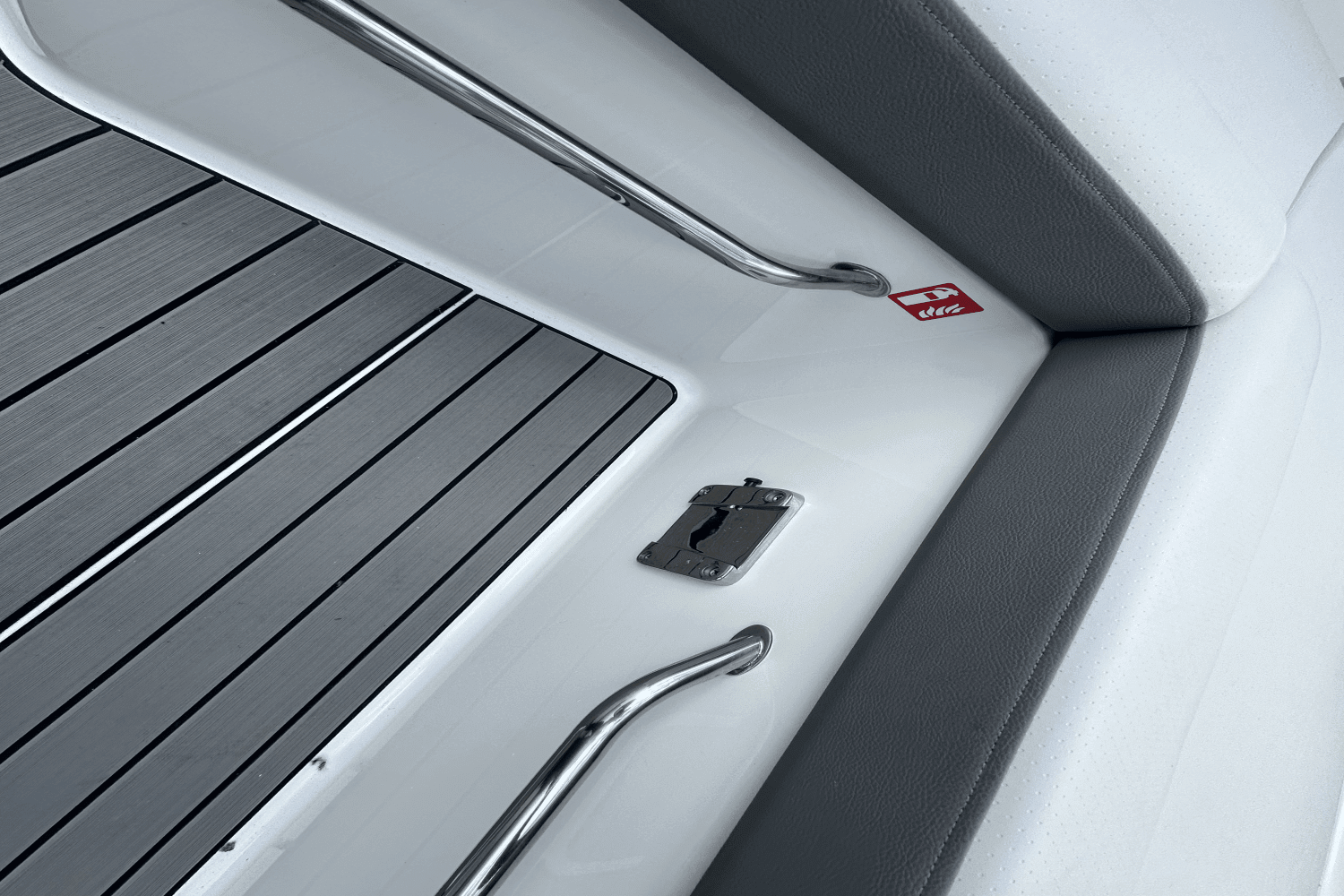 2025 Sea Ray SDX 270 Surf Image Thumbnail #47