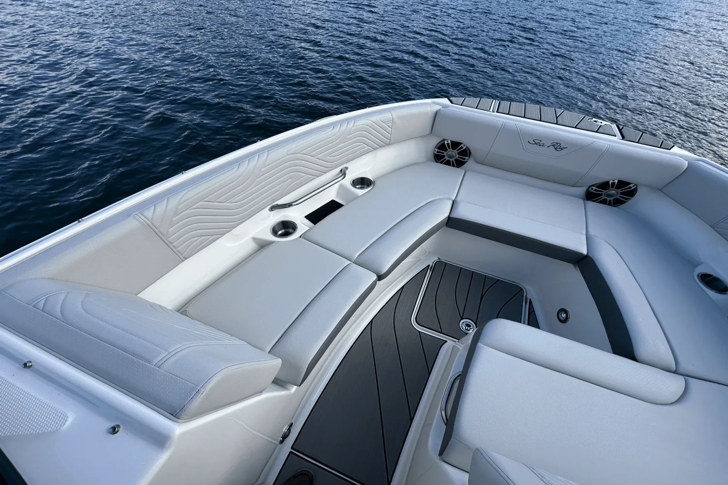 2025 Sea Ray SDX 250 Surf Image Thumbnail #10