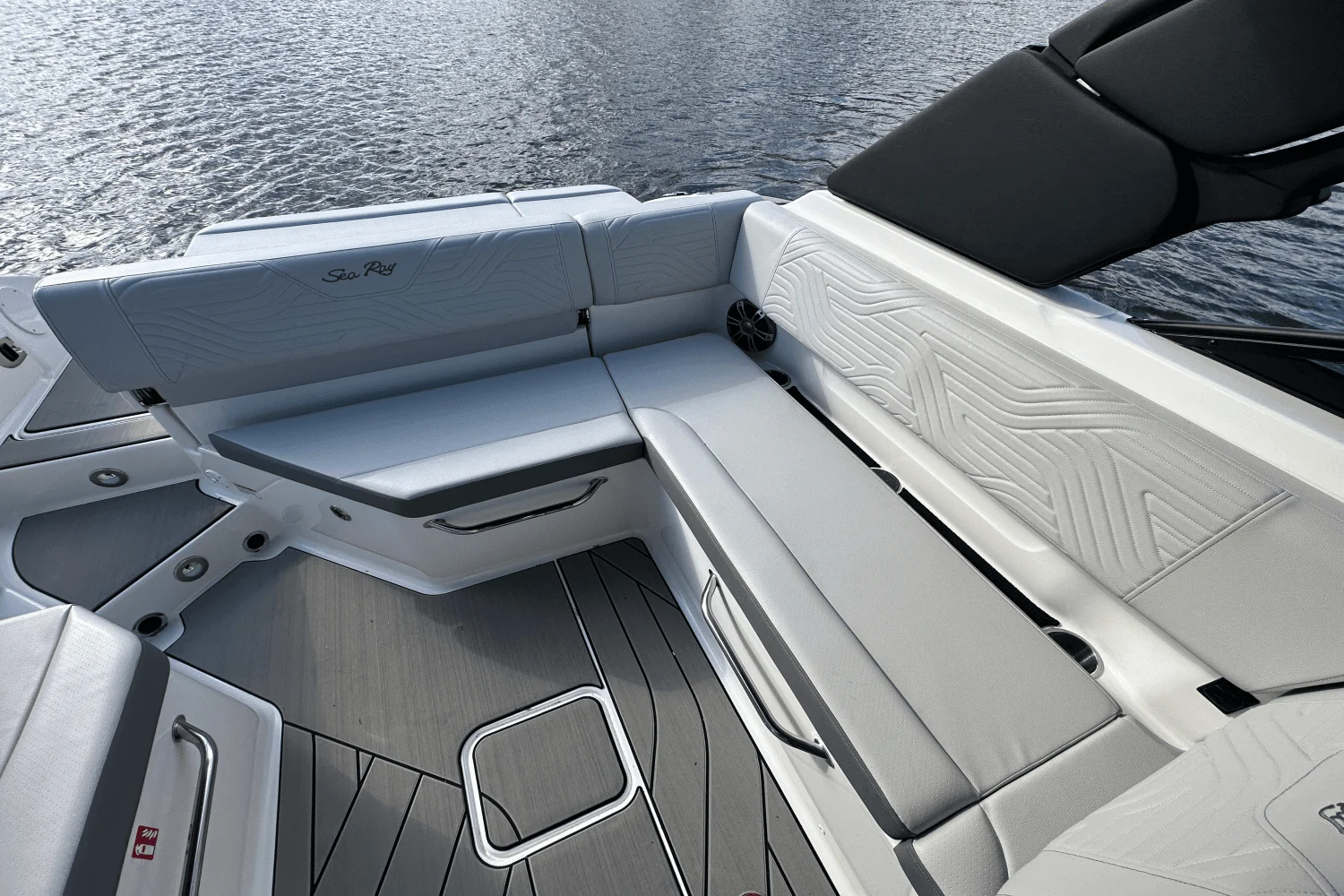 2025 Sea Ray SDX 250 Surf Image Thumbnail #21