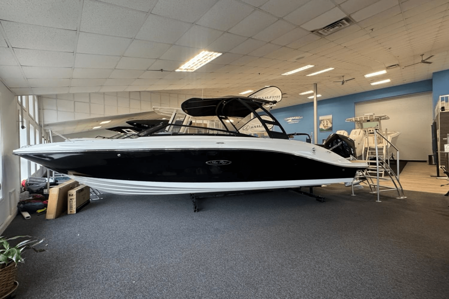 2025 Sea Ray SPX 230 Outboard Image Thumbnail #1