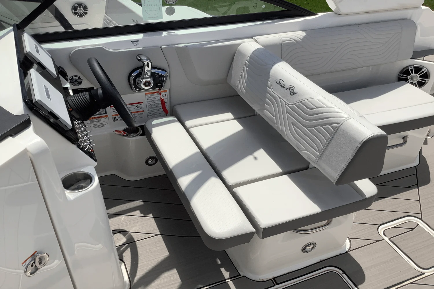 2025 Sea Ray SDX 270 Surf Image Thumbnail #16